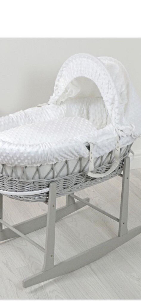 gumtree moses basket